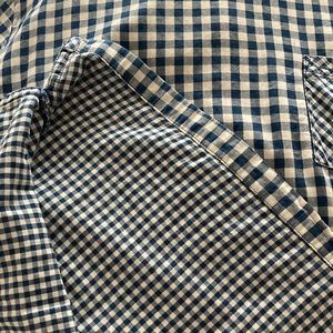 JJill blue/white top, contrasting pocket, back yoke, lining, whimsical, EUC.